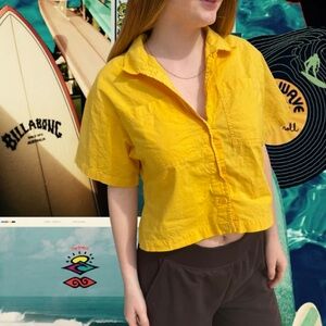 Vintage Blue Cabana Bright Yellow Cropped Button-Up